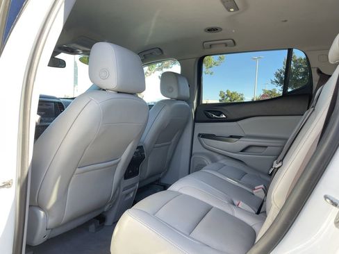 Used 2017 GMC Acadia SLT image 24