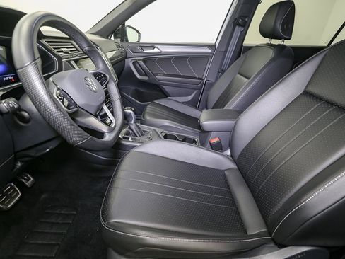 Certified 2024 Volkswagen Tiguan SE R-Line AWD/4WD image 49