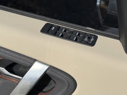 Used 2023 Land Rover Discovery Sport S image 28