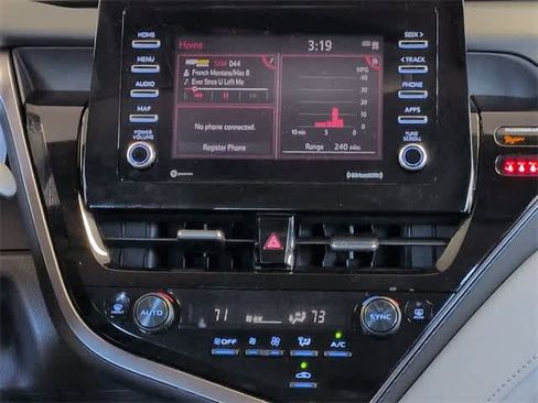 Used 2024 Toyota Camry LE image 28