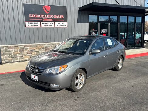 Used 2010 Hyundai Elantra SE image 1