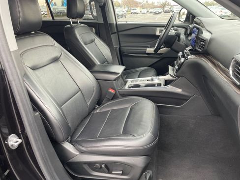 Used 2023 Ford Explorer Limited image 36