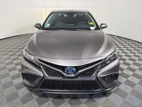 Used 2024 Toyota Camry SE w/ Audio Upgrade Package FWD image 9