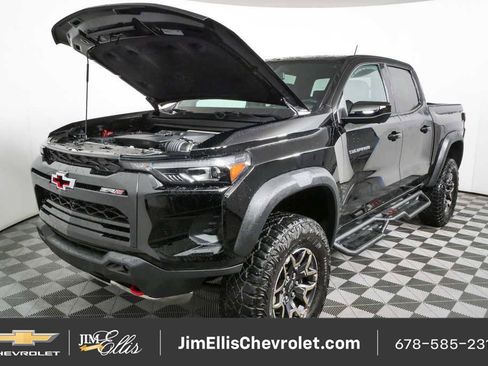 Certified 2024 Chevrolet Colorado ZR2 w/ ZR2 Convenience Package III AWD/4WD image 33