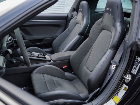 Used 2026 Porsche 911 Targa 4 GTS w/ Premium Package image 24