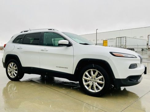 Used 2015 Jeep Cherokee Limited w/ Trailer Tow Group image 3