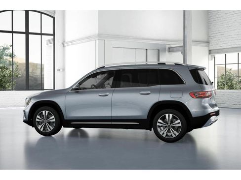 Used 2026 Mercedes-Benz GLB 250 image 31