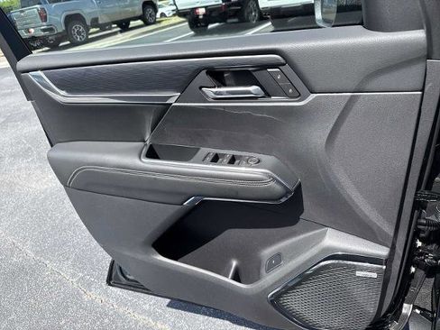 New 2025 GMC Acadia Elevation w/ Elevation Premium Package image 17