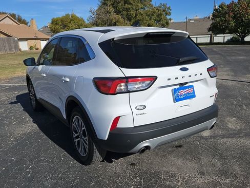 Used 2022 Ford Escape SEL image 8