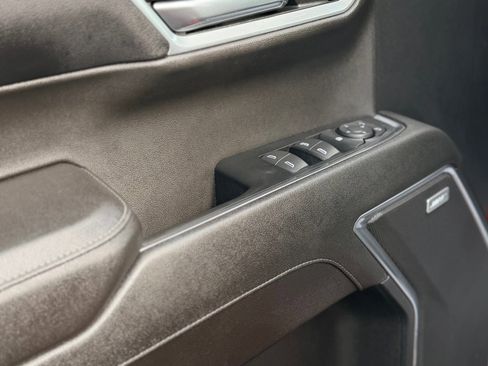 Used 2023 Chevrolet Silverado 1500 RST image 11