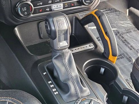 Used 2023 Ford Bronco Badlands image 12