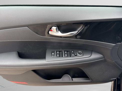 Used 2023 Kia Forte GT-Line w/ GT-Line Premium Package image 22