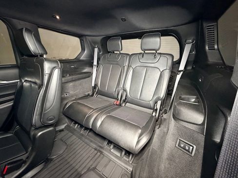 Used 2021 Jeep Grand Cherokee L Overland w/ Luxury Tech Group IV AWD/4WD image 6