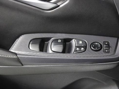 Certified 2024 Nissan Sentra SV FWD image 23