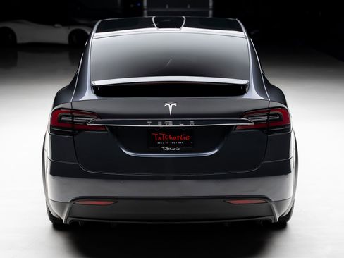 Used 2018 Tesla Model X 75D AWD/4WD image 25