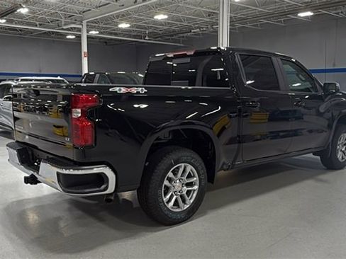 New 2025 Chevrolet Silverado 1500 LT w/ Convenience Package II image 18