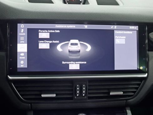 Used 2019 Porsche Cayenne AWD/4WD image 20