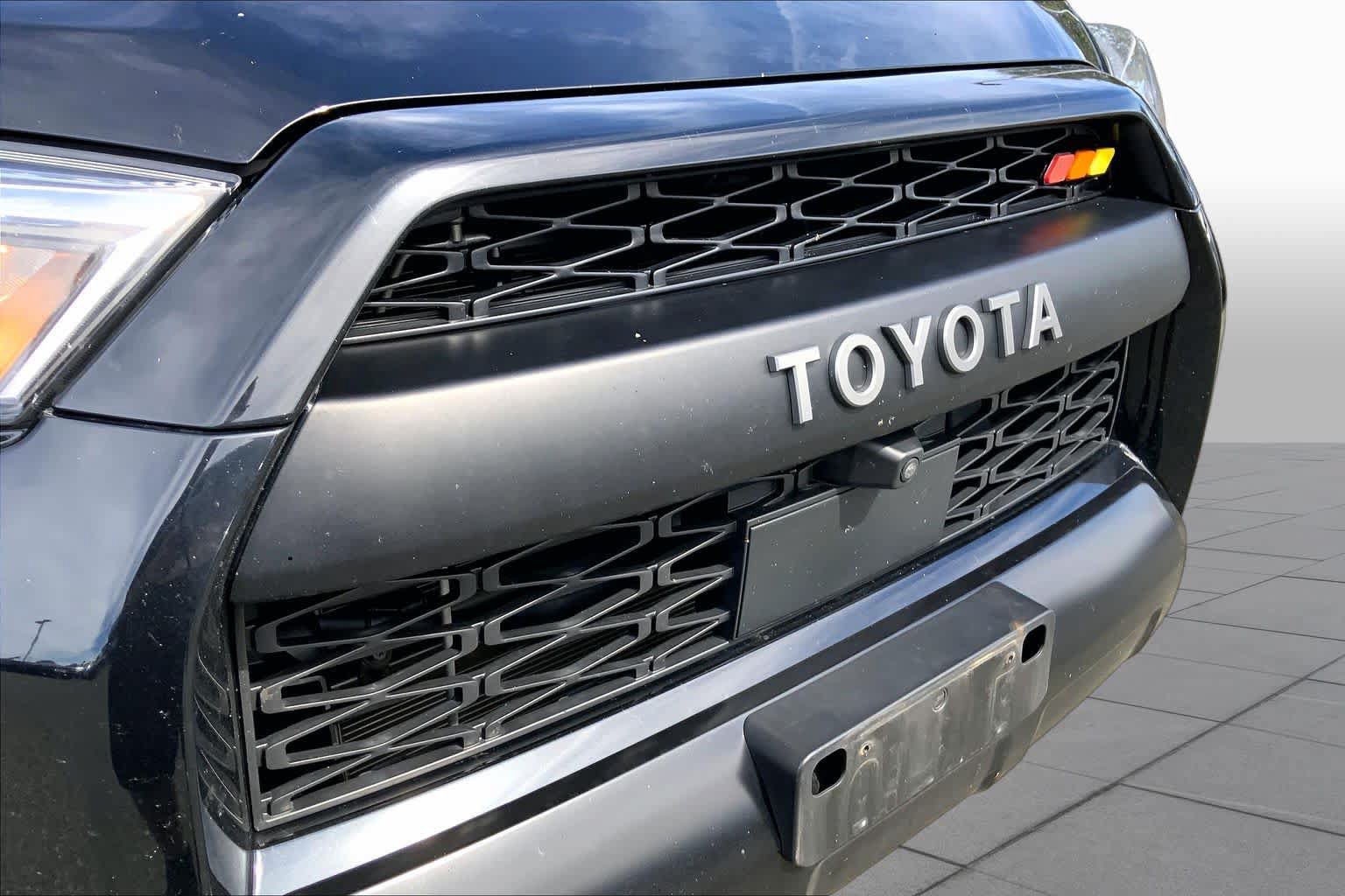 Used 2022 Toyota 4Runner TRD Pro AWD/4WD image 30