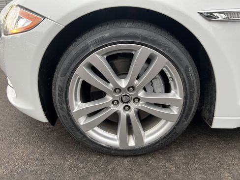 Used 2013 Jaguar XJ L Portfolio image 8