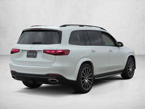 New 2026 Mercedes-Benz GLS 450 4MATIC image 2