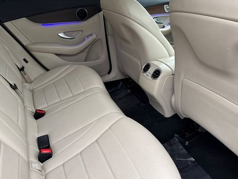 Used 2022 Mercedes-Benz GLC 300 image 18