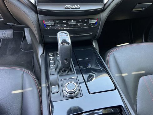 Used 2020 Maserati Ghibli S RWD image 26