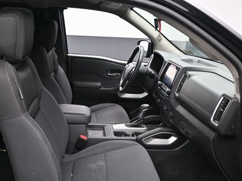 Used 2023 Nissan Frontier SV w/ Tow Package image 29