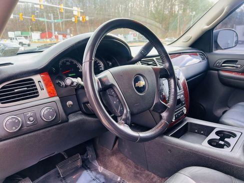 Used 2009 Chevrolet Tahoe 4WD Hybrid image 29