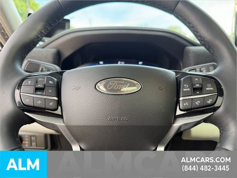 Used 2025 Ford Explorer Platinum w/ Ultimate Package image 22