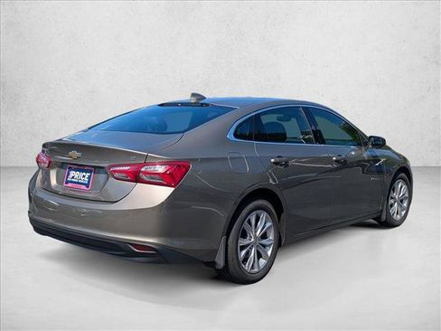 Used 2020 Chevrolet Malibu LT w/ Leather Package FWD image 5