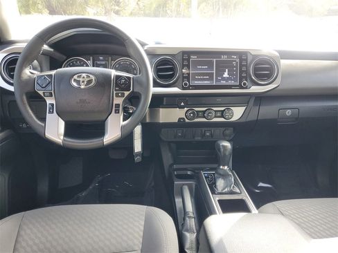 Certified 2022 Toyota Tacoma SR5 image 9