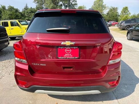 Used 2022 Chevrolet Trax LT w/ Driver Confidence Package AWD/4WD image 4