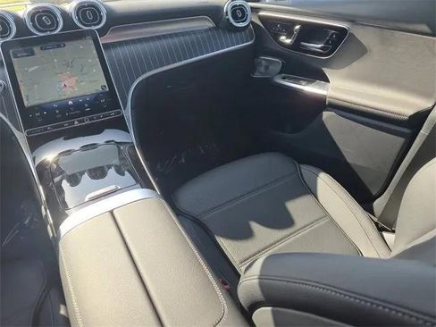 New 2025 Mercedes-Benz GLC 300 4MATIC image 8