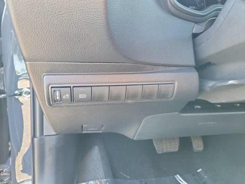 Used 2026 Toyota Corolla SE FWD image 19