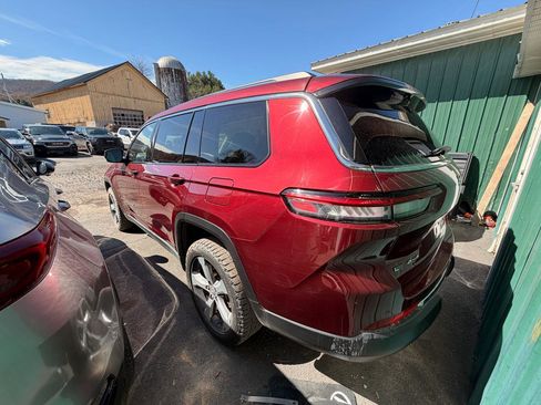 Used 2021 Jeep Grand Cherokee L Limited AWD/4WD image 2