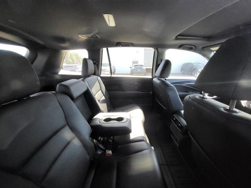Used 2025 Honda Passport EX-L image 9