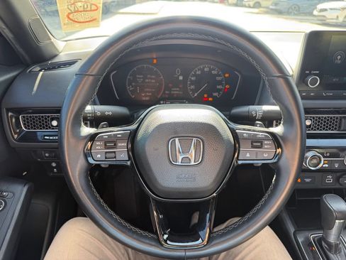 Used 2024 Honda Civic Sport image 11