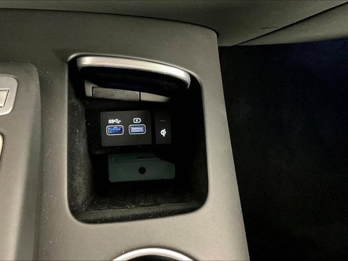 Used 2025 Genesis GV70 2.5T image 32