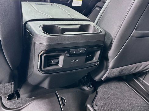 New 2026 GMC Sierra 3500 AT4 w/ AT4 Premium Plus Package AWD/4WD image 20