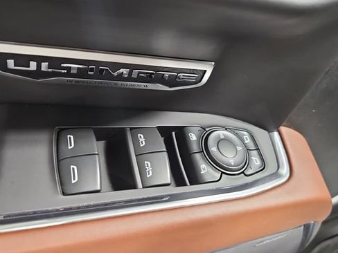 Used 2023 GMC Sierra 1500 Denali Ultimate AWD/4WD image 15