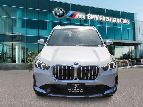 Used 2025 BMW X1 xDrive28i w/ Premium Package image 2
