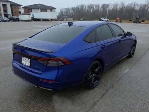 Used 2024 Honda Accord Sport image 9