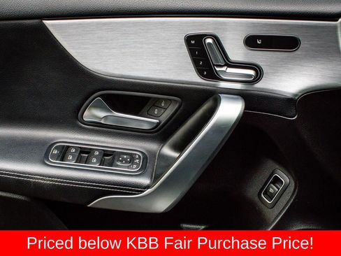 Used 2019 Mercedes-Benz A 220 4MATIC image 21