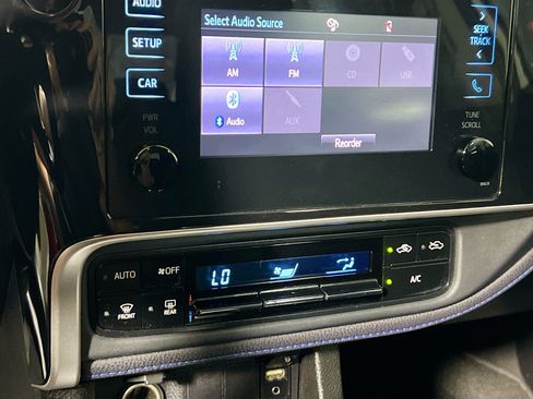 Used 2019 Toyota Corolla SE FWD image 26