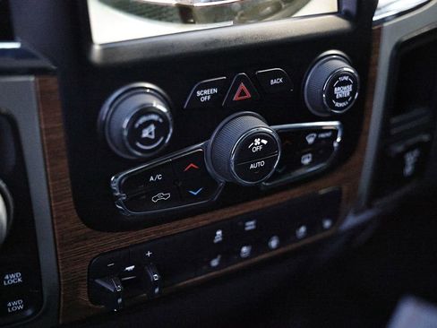 Used 2016 RAM 1500 Laramie w/ Convenience Group image 22