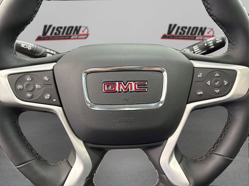 Used 2024 GMC Terrain SLT image 25