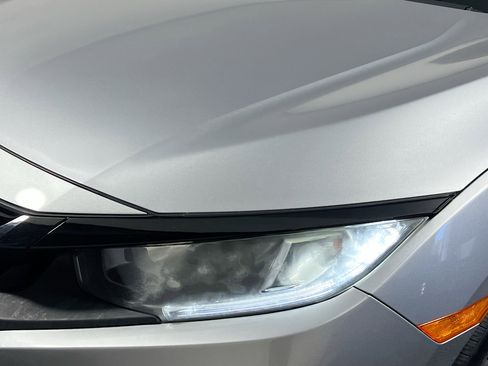 Used 2020 Honda Civic EX image 11
