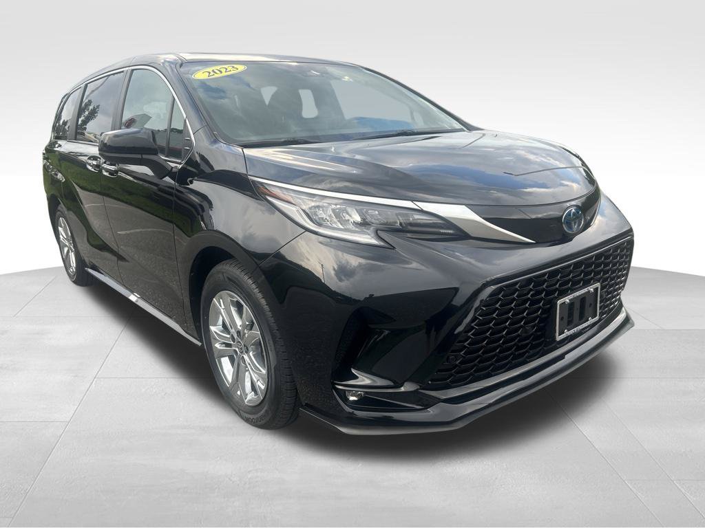Certified 2023 Toyota Sienna XSE AWD/4WD image 7