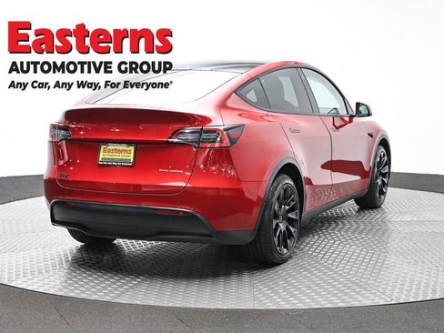 Used 2021 Tesla Model Y Long Range image 5