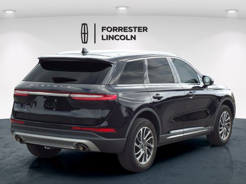 Used 2022 Lincoln Corsair AWD w/ Equipment Group 101A image 3